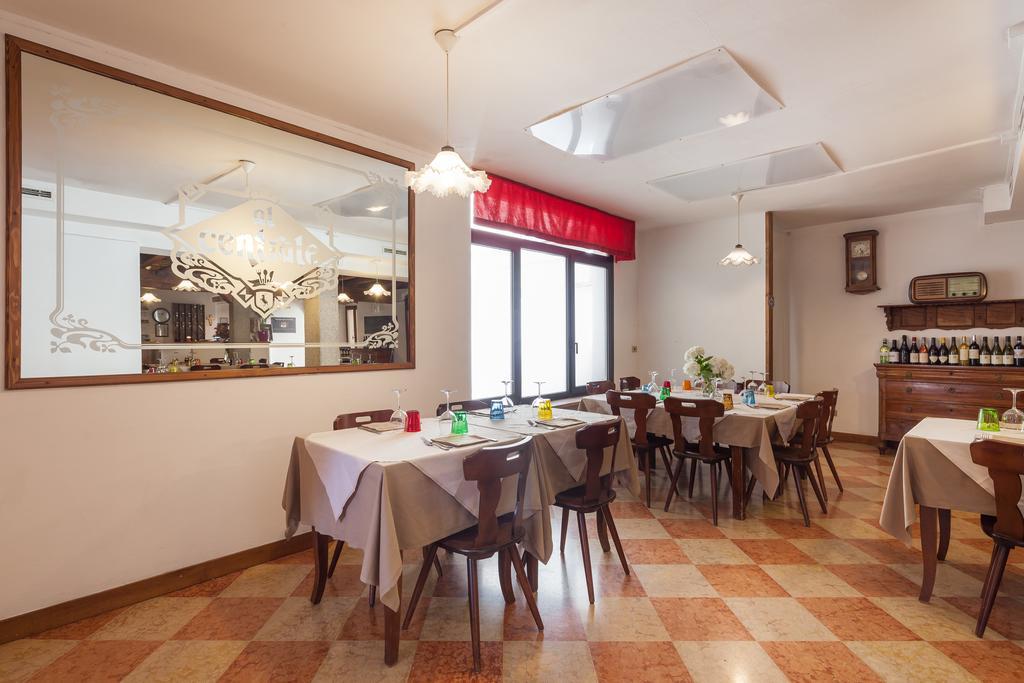 Locanda Al Centrale Каприно-Веронезе Экстерьер фото