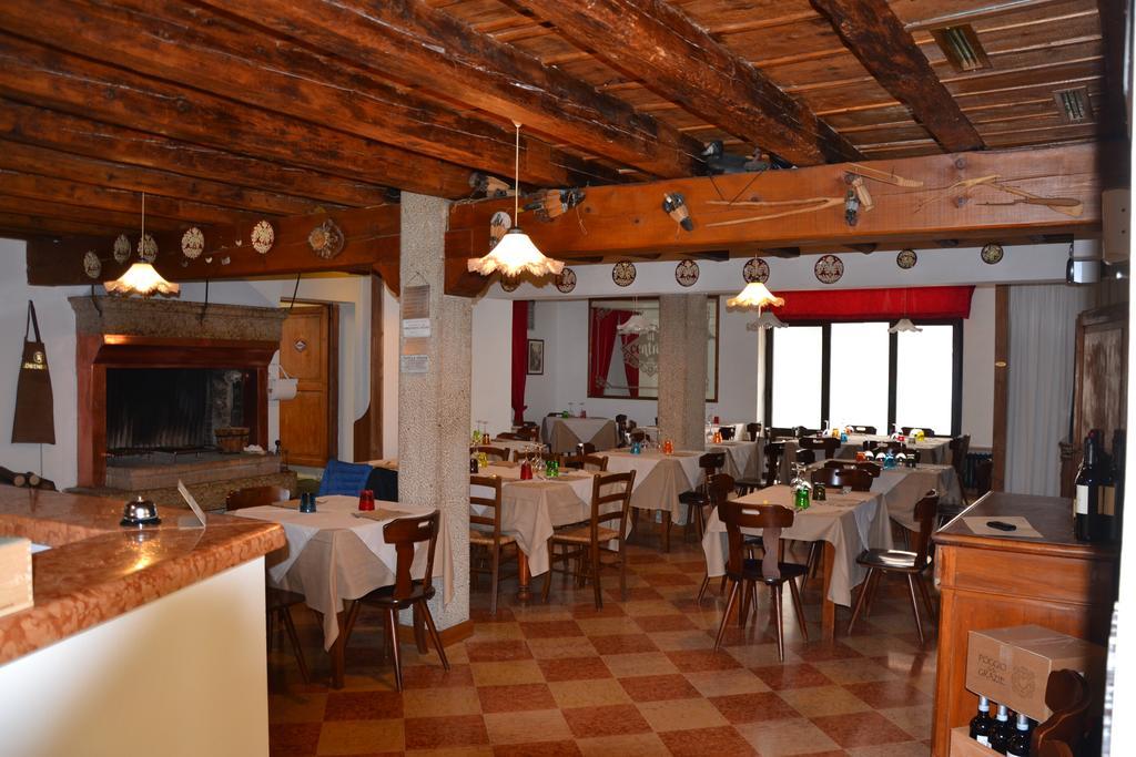 Locanda Al Centrale Каприно-Веронезе Экстерьер фото